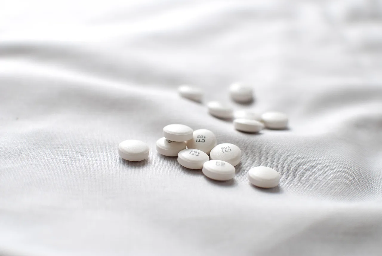 pills, medicines, tablets, dose, rx, pharma, pharmaceutical, addiction. Ohio veterinary practice controlled substance logs have strict rules